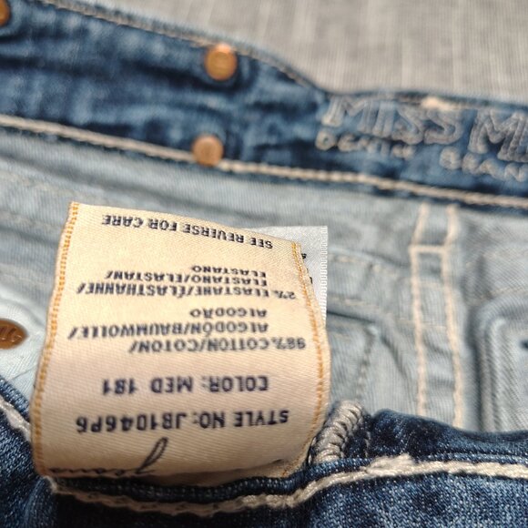 Miss Me Jeans women's Size 27 Medium Wash Boyfriend Capri Thick Stitch Flap - Picture 6 of 16